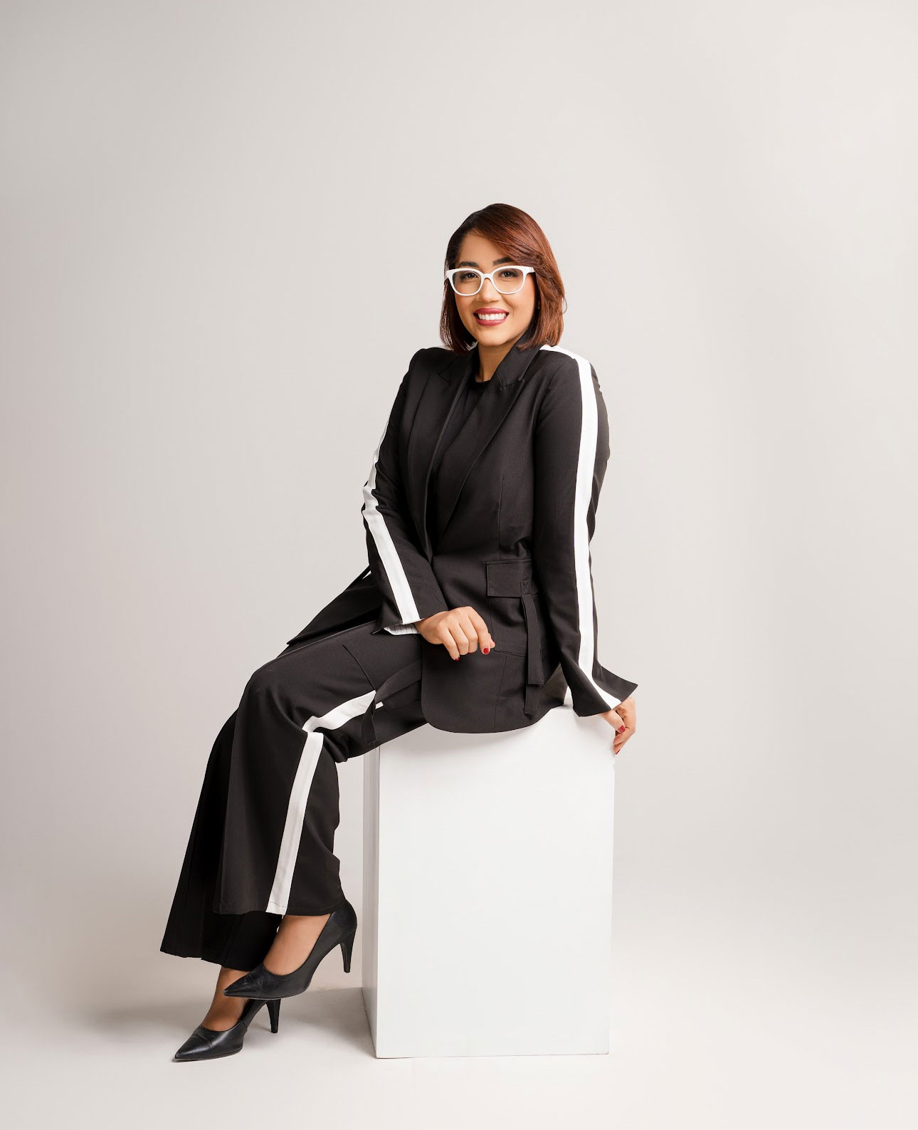 Retrato de Katherine Decena, psicóloga clínica y fundadora de PsicoBiblia